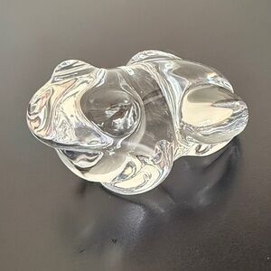 Solid crystal frog by Atlantis of Portugal